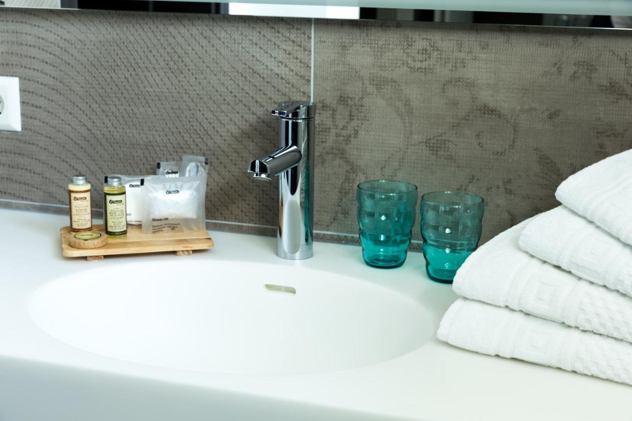 Hotel Terrace Bettendorf Ngoại thất bức ảnh